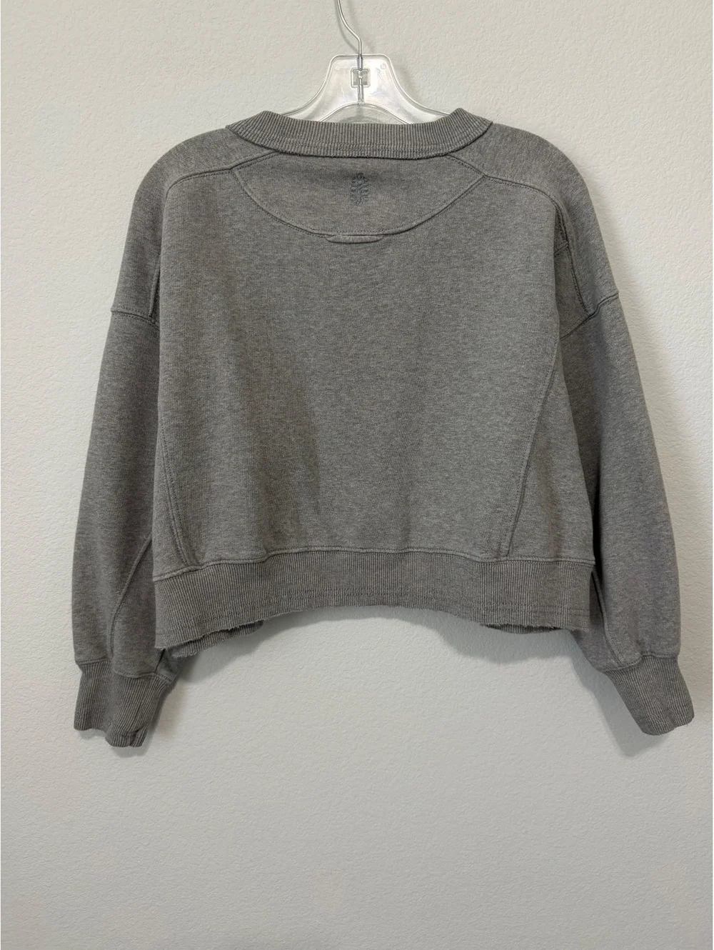 Free People Movement Long Sleeve Crew Neck Cropped Pullover Sweatshirt Size XS